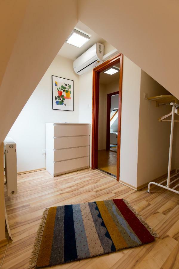 Two Towers Apartman Miskolc Eksteriør bilde